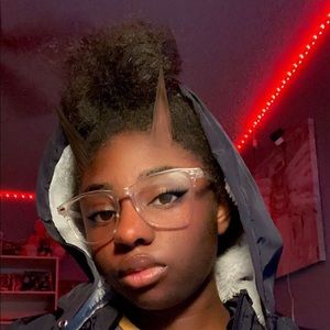 Meet your Posher, Jada